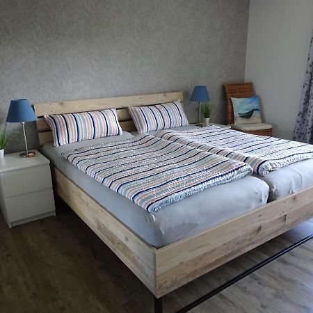 Cadenberge Ferienwohnung Schwiemann, Erdgeschoss מראה חיצוני תמונה