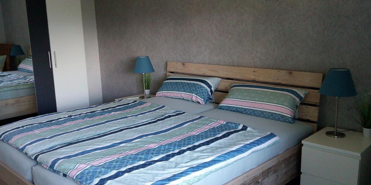 Cadenberge Ferienwohnung Schwiemann, Erdgeschoss מראה חיצוני תמונה
