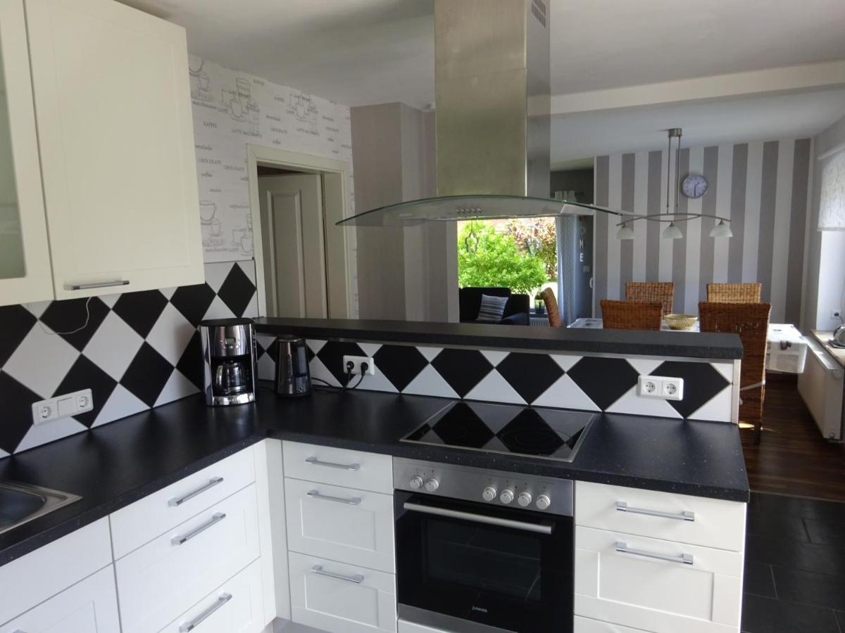 Cadenberge Ferienwohnung Schwiemann, Erdgeschoss מראה חיצוני תמונה