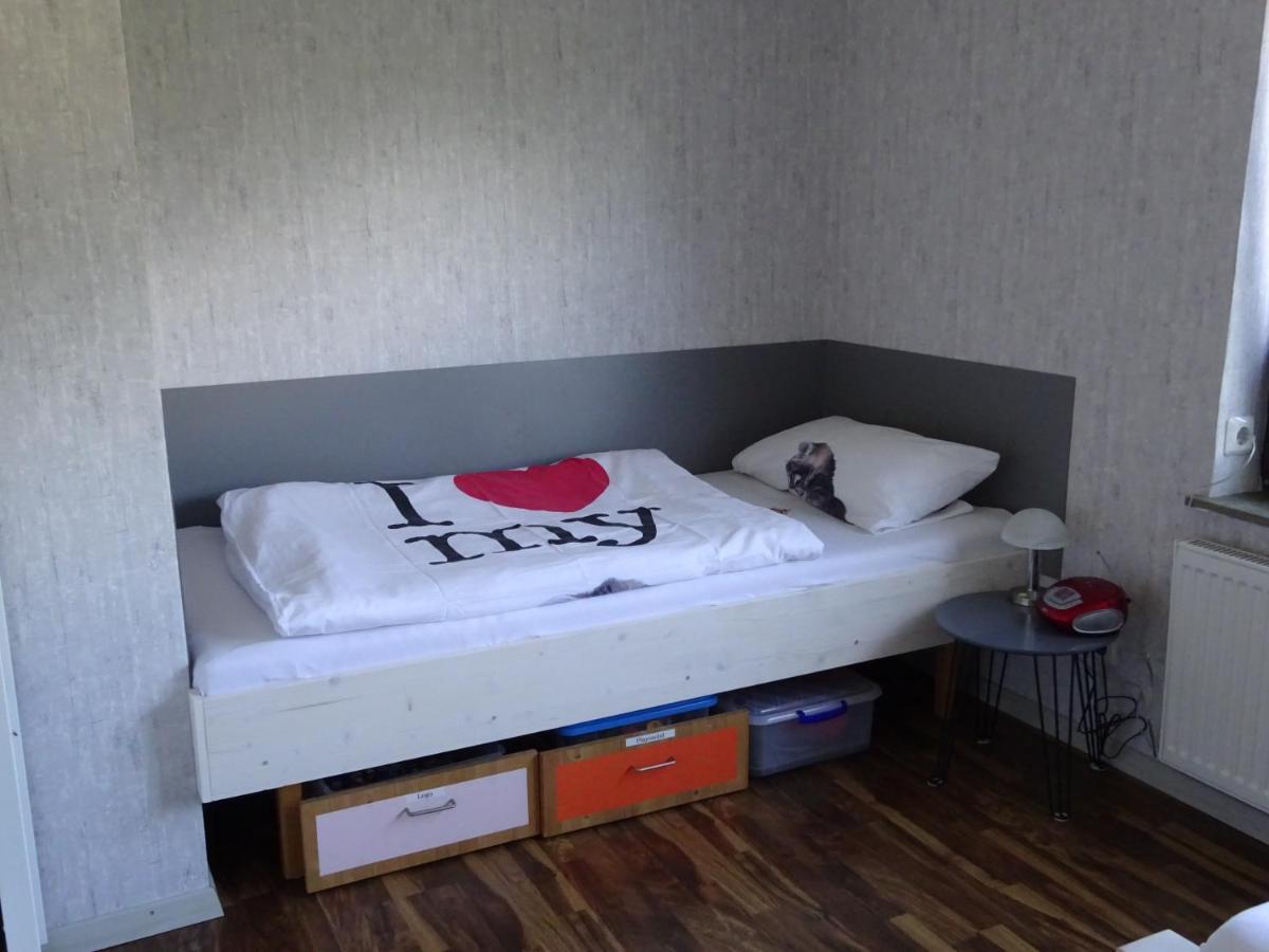 Cadenberge Ferienwohnung Schwiemann, Erdgeschoss מראה חיצוני תמונה