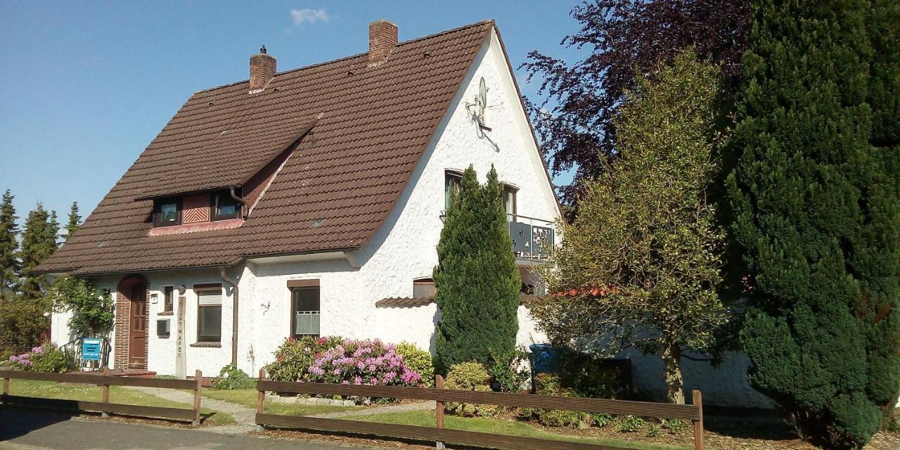 Cadenberge Ferienwohnung Schwiemann, Erdgeschoss מראה חיצוני תמונה